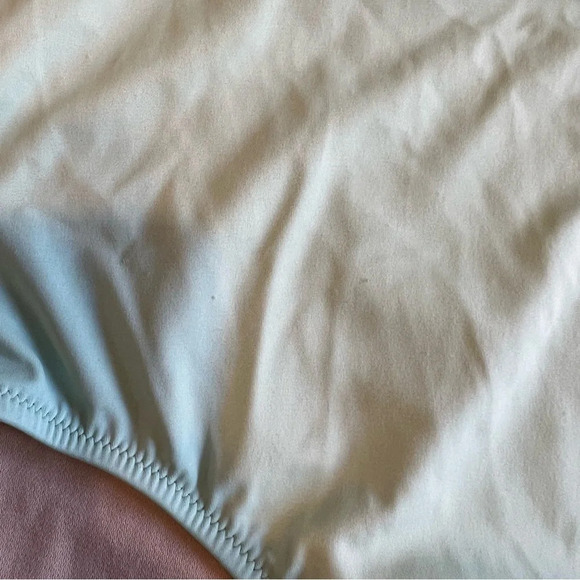 Vanilla/Beach Mint Scalloped One Piece Bikini Swimsuit Halter Size XL - Picture 9 of 10